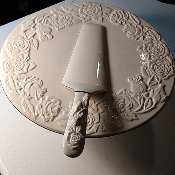 Royal Limited Gold Rose Footed Cake Plate & Server Porcelain - Picture 7 of 10